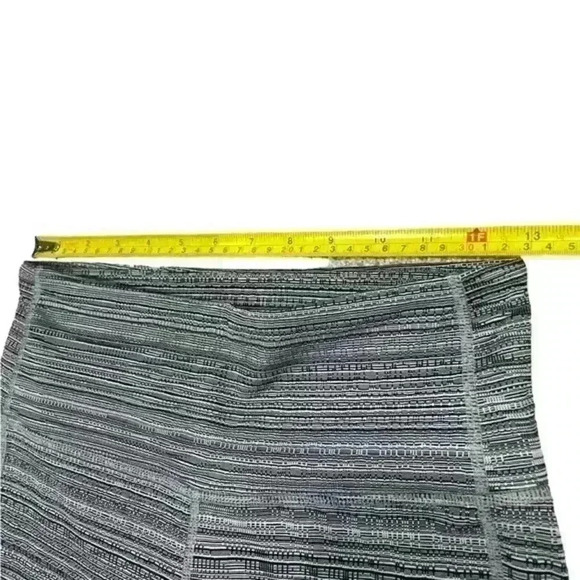 Athleta High Rise Jacquard Chaturanga Leggings Silver Bells/Fog Size S - Picture 9 of 9